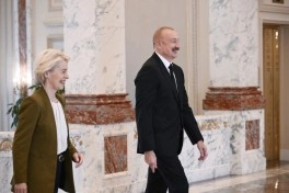 İlham Əliyevin Avropa Komissiyasının Prezidenti ilə təkbətək görüşü olub - FOTO