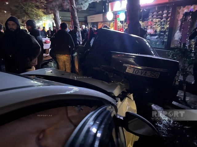 Sumqayıtda zəncirvari QƏZA: Səkkiz maşın toqquşdu
