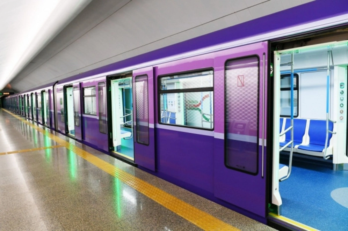 Bakı metrosunda yeni nəsil qatar istismara verilib