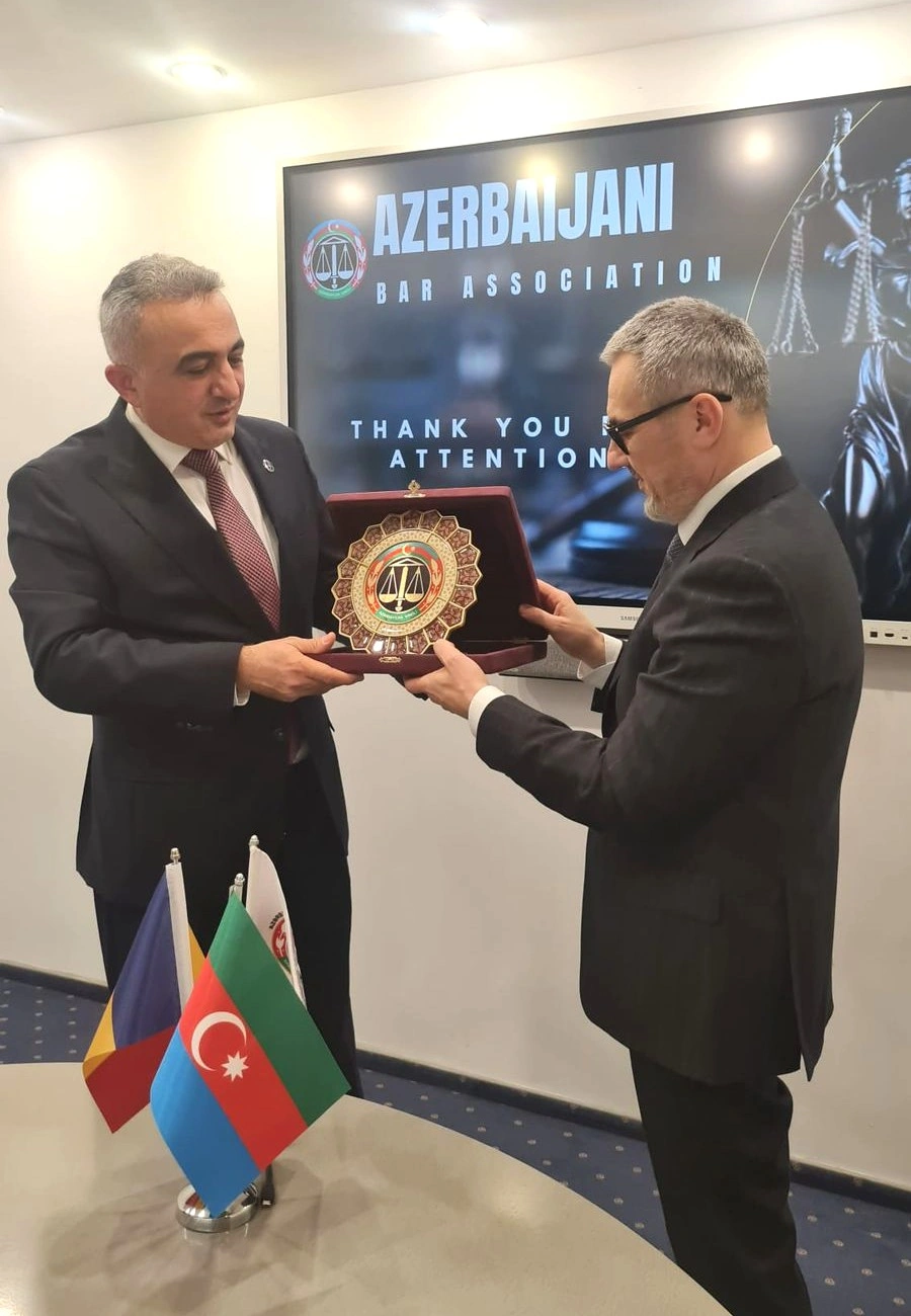 Vəkillər Kollegiyasının rəhbərliyi Rumıniyada konfransda iştirak etdi - FOTO