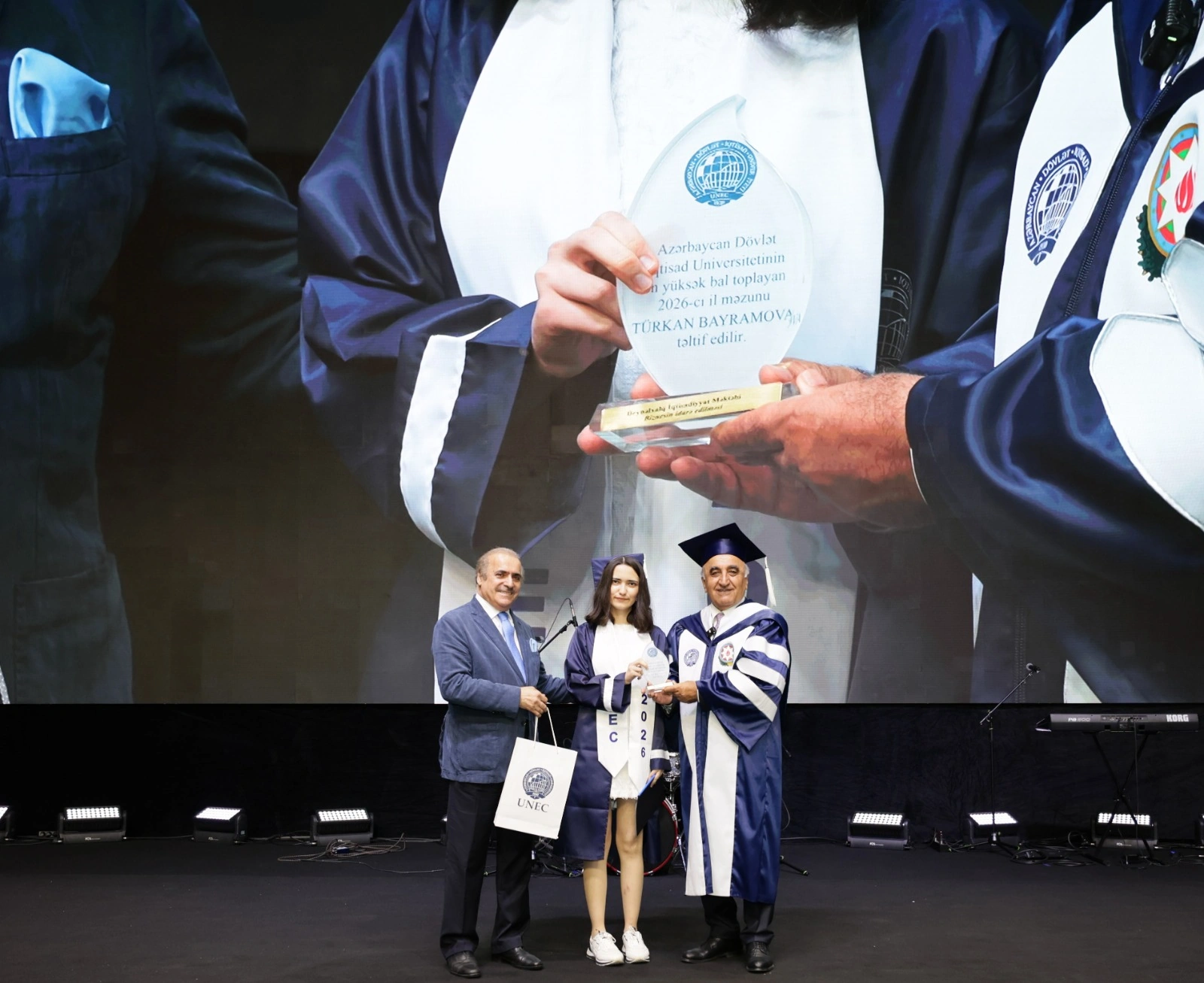 UNEC-in təntənəli Məzun Günü keçirilib: 6091 tələbə məzun olub - FOTO