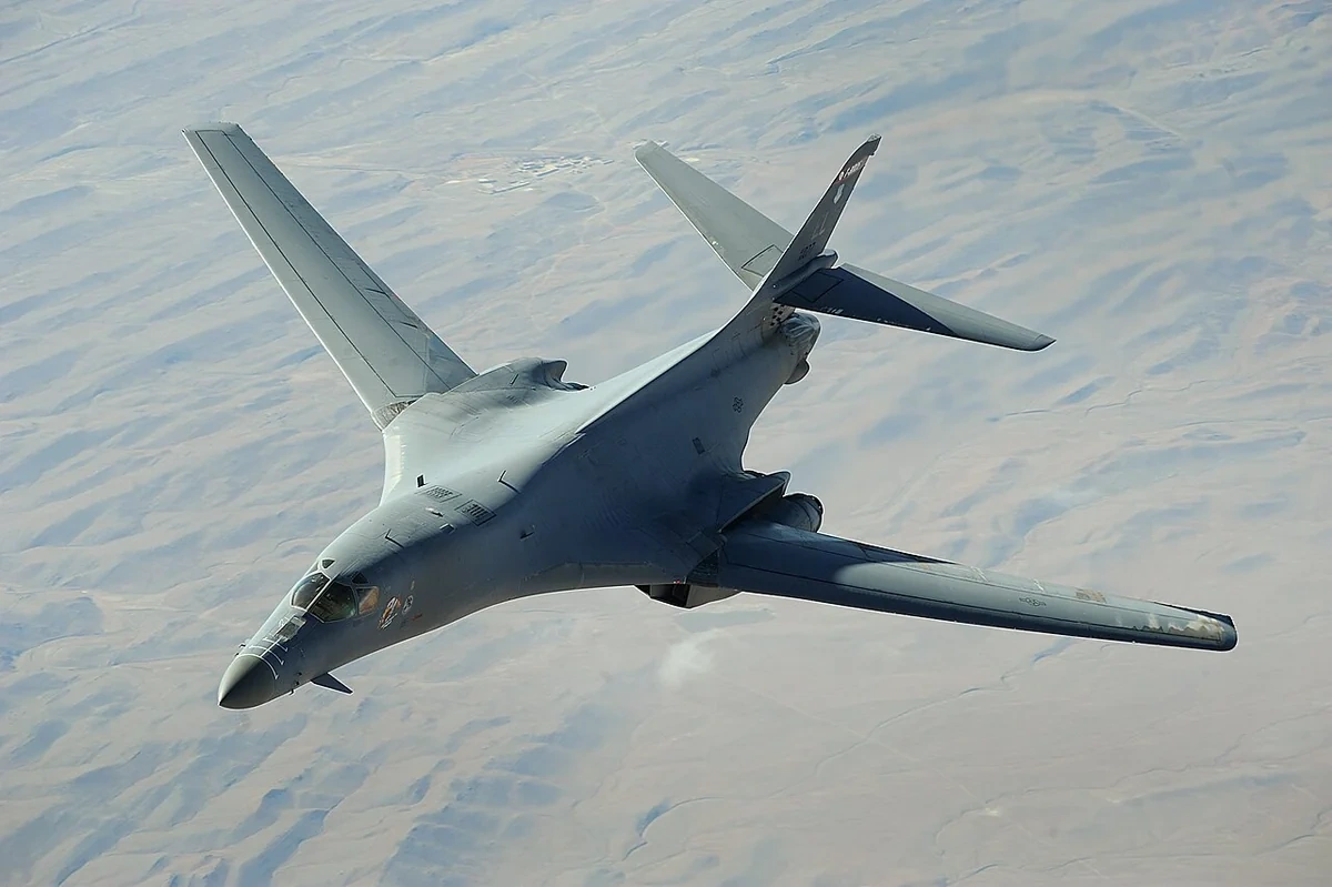 ABŞ İrana zərbələr endirmək məqsədilə Britaniyaya dörd ədəd "B-1" bombardmançı təyyarələri göndərib