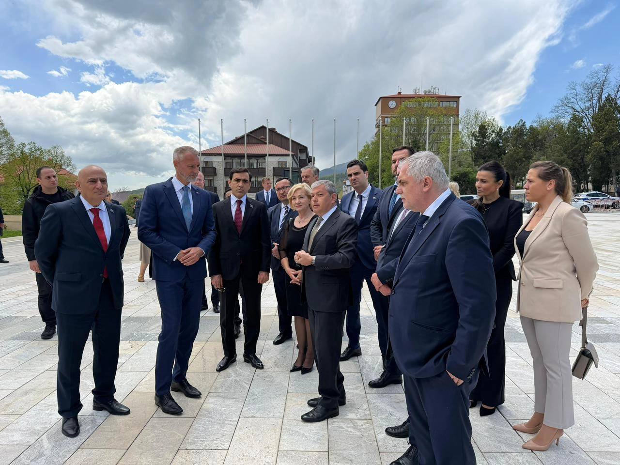 Slovakiya parlamentinin nümayəndə heyəti Füzuli, Şuşa, Xankəndi və Ağdam şəhərlərinə səfər edib - FOTO