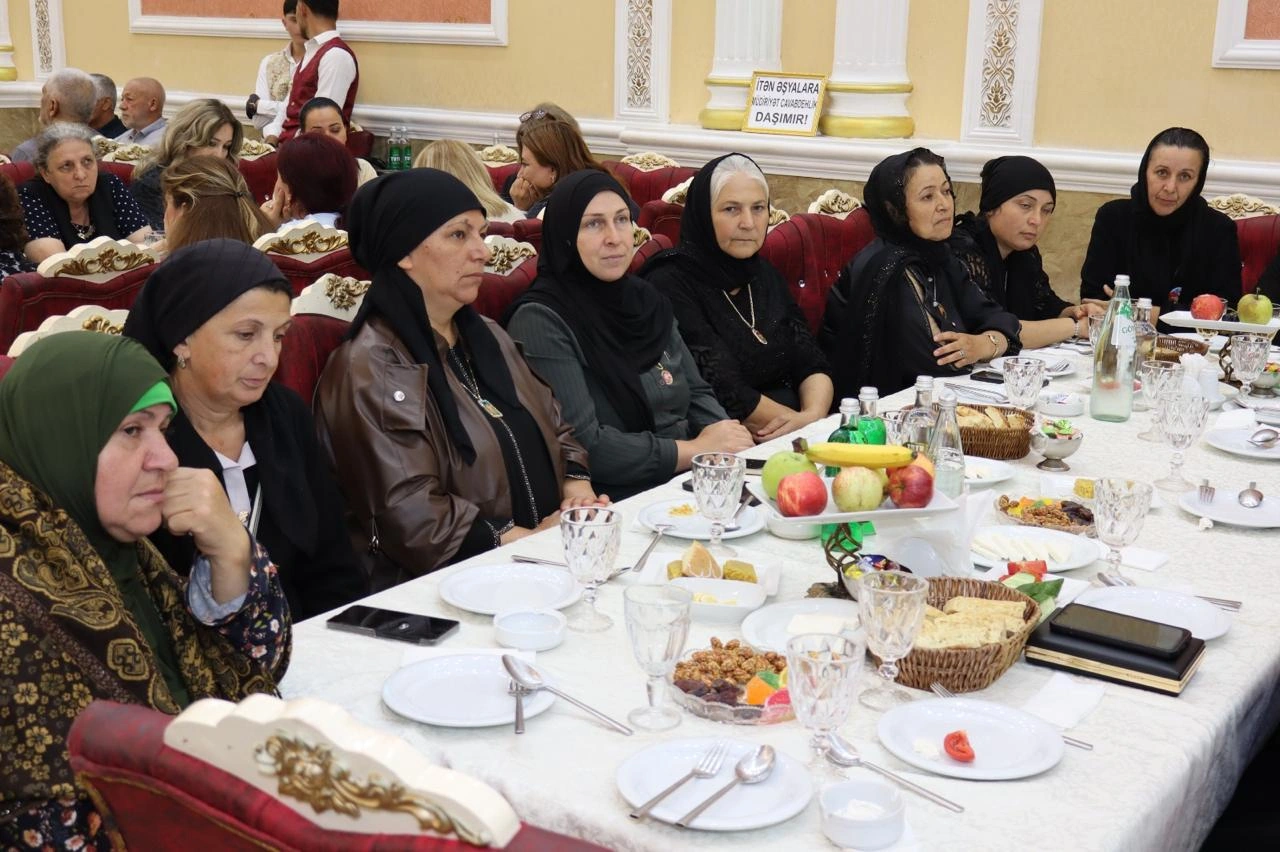 Deputat Ağalar Vəliyev şəhid ailələri ilə görüşdü, ehsan mərasimi təşkil olundu - FOTO