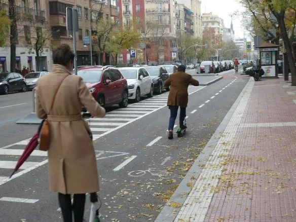 Xətai prospektindəki parklanma yeri çaşqınlıq yaratdı – FOTO
