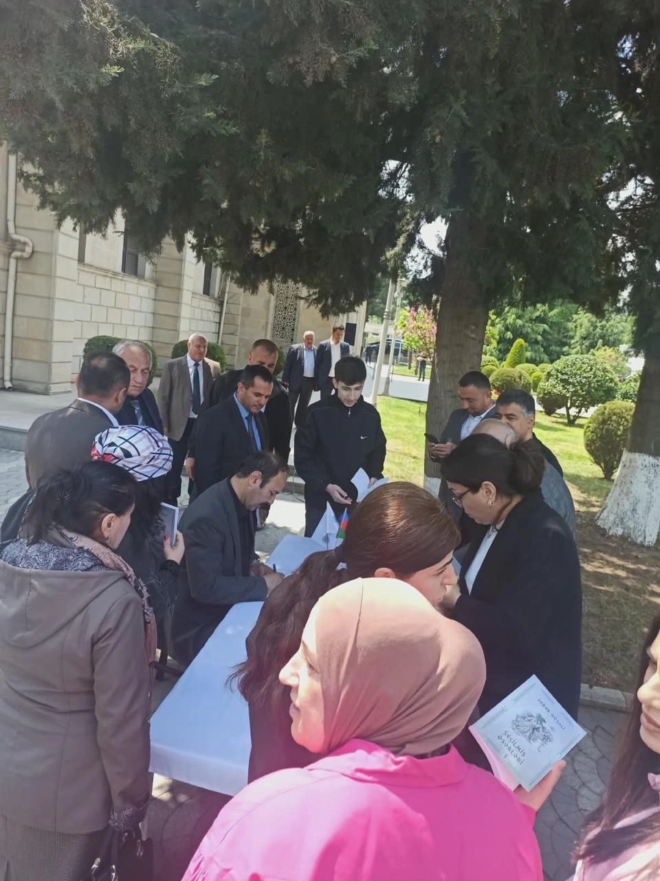 Masallı Kitab Festivalında Əkbər Qoşalının “Seçilmiş əsərləri”nin I cildinin imza mərasimi keçirilib - FOTO