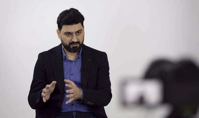 Avtobus zolaqlarından taksilər də istifadə eləsə..