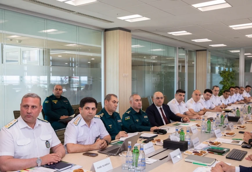 Dövlət qurumlarının nümayəndələri Bakı Limanında görülmüş işlərlə tanış olublar - FOTO