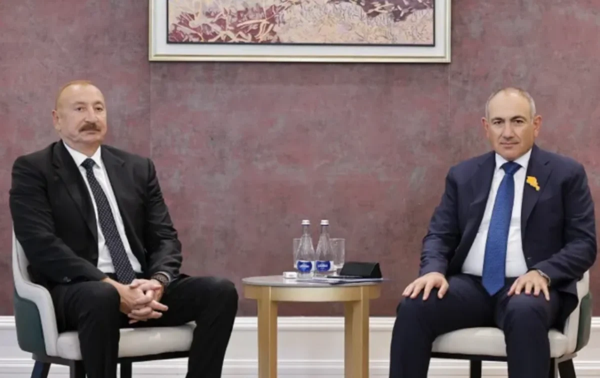 İlham Əliyevin Nikol Paşinyanla görüşü Gürcüstan mediasında - FOTO