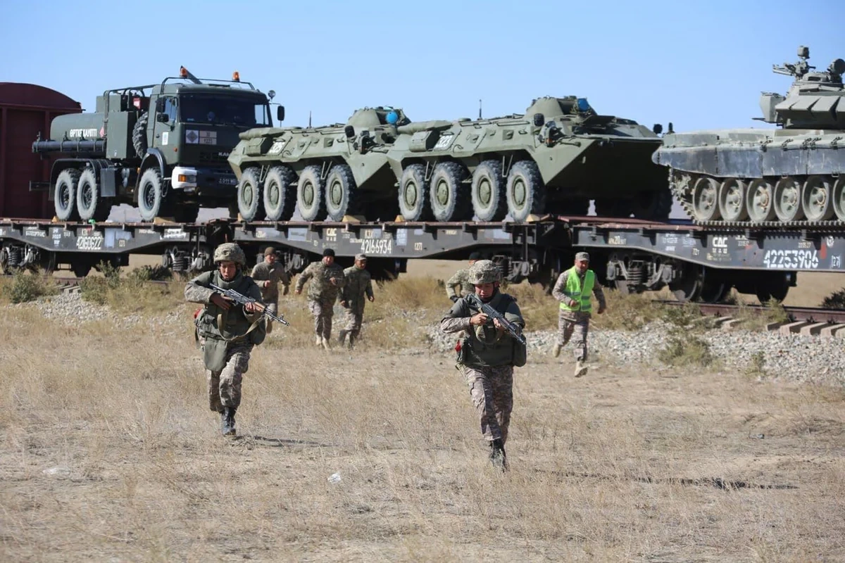 Qazaxıstan ordusu yüksək döyüş hazırlığına keçəcək