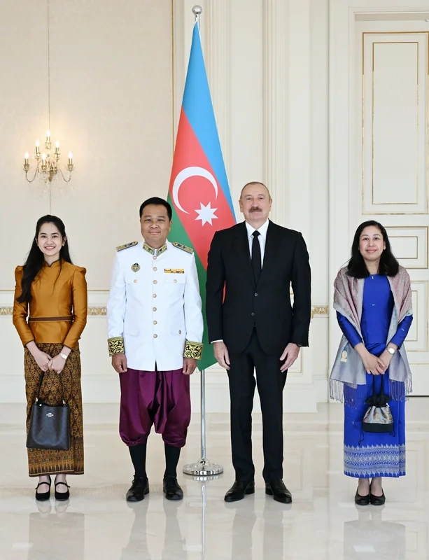 Prezident Kambocanın ölkəmizə yeni təyin olunmuş səfirini qəbul etdi - FOTO