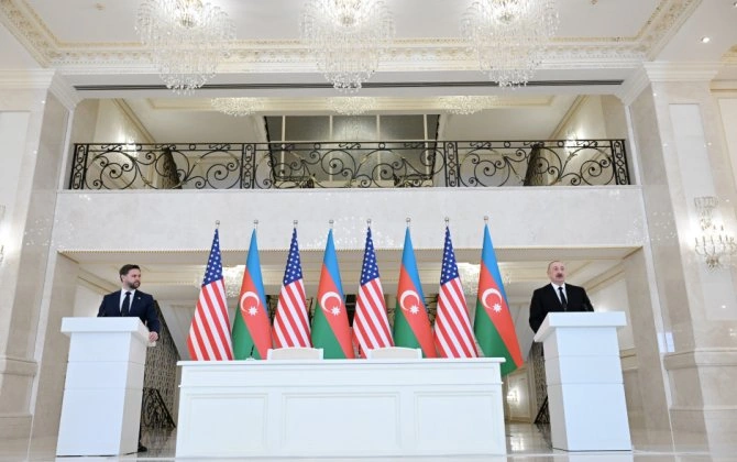 İlham Əliyevlə Cey Di Vens mətbuata bəyanatlarla çıxış ediblər - FOTO - YENİLƏNİB