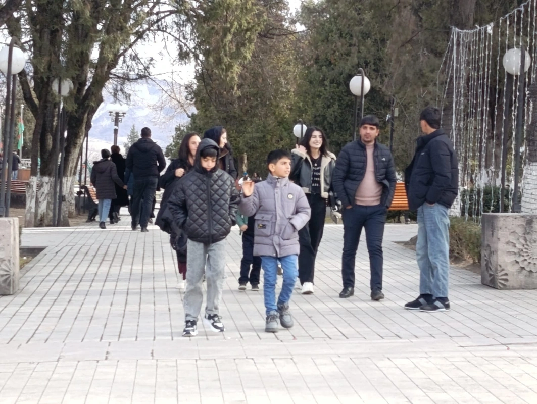 Xankəndiyə gedən turistlətin sayı artıb - VİDEO