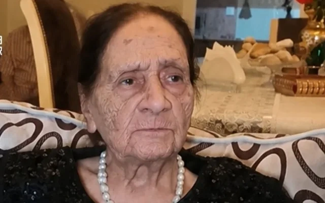 50 ilin müəllimi olan Ziba Məmmədova 100 yaşını qeyd etdi - VİDEO