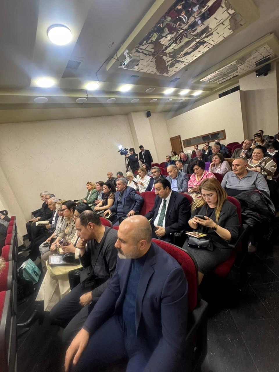 Bakıda qazax şairinin “Qarabağ” kitabının təqdimatı keçirilib - FOTOLAR