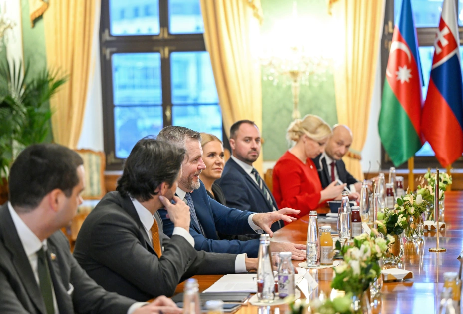 Bratislavada Azərbaycan Prezidenti İlham Əliyevin Slovakiya Prezidenti ilə geniş tərkibdə görüşü olub - FOTO - YENİLƏNİB