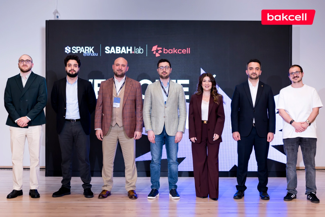 “Bakcell” “Spark@LANDAU” proqramının innovasiya tərəfdaşıdır - FOTOLAR