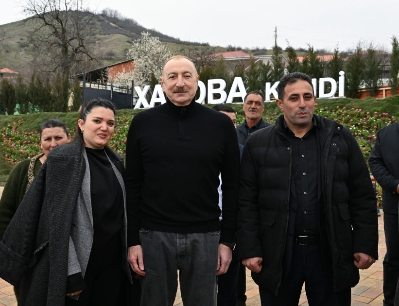 Prezident Xocavəndin Xanoba kəndində fərdi evlərin və infrastrukturun bərpa işləri ilə tanış olub - FOTO - YENİLƏNİB