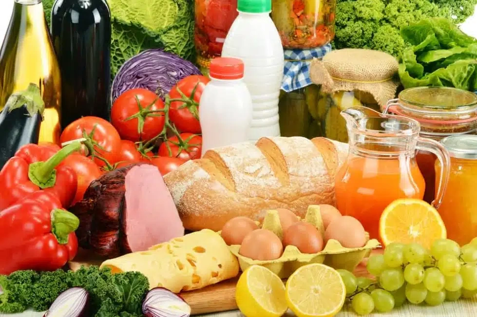 İnfarkt və insult təhlükəsi: Süfrənizdəki hansı qidalar risk yaradır?