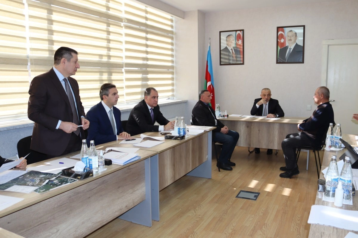 Zaur Mikayılov Qəbələdə vətəndaşları qəbul etdi - FOTOLAR