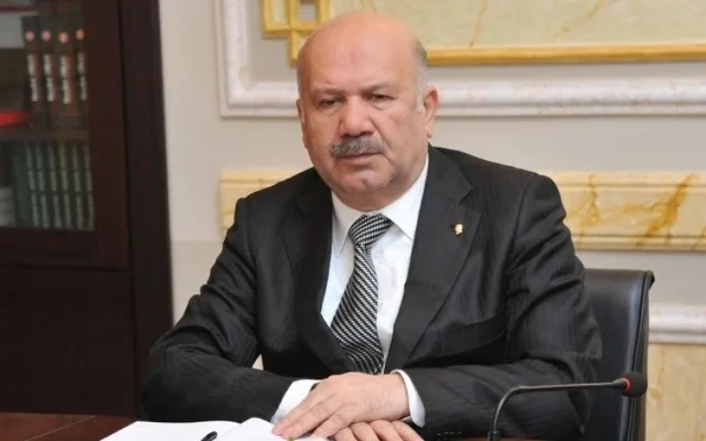 Deputata ağır itki üz verib