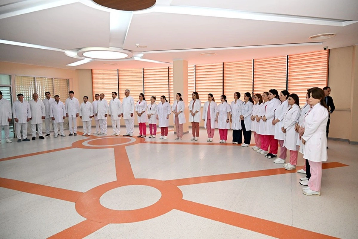 MN rəhbərliyi hərbi hospitalda olub - FOTO
