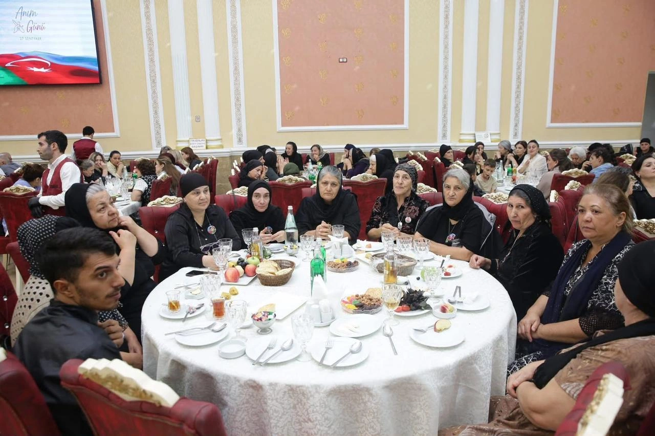 Deputat Ağalar Vəliyev şəhid ailələri ilə görüşdü, ehsan mərasimi təşkil olundu - FOTO