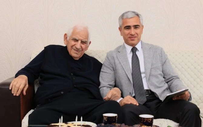 Anar Ələkbərov Nəriman Həsənzadəni evində ziyarət etdi - FOTOLAR
