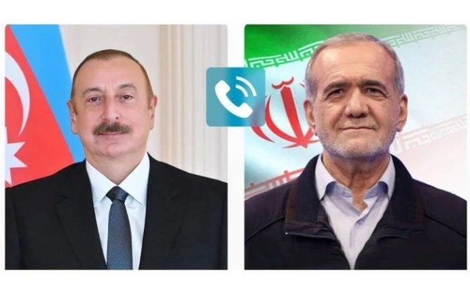 İlham Əliyev Pezeşkianı təbrik etdi