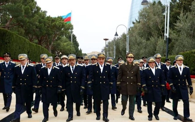 Prokurorluq əməkdaşları Şəhidlər xiyabanını ziyarət etdi - FOTOLAR