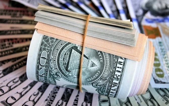 Dollar almaq istəyənlərin NƏZƏRİNƏ