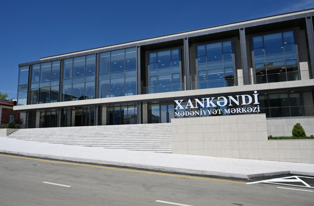 Prezident Xankəndidə əsaslı şəkildə yenidən qurulmuş Mədəniyyət Mərkəzinin açılışında - FOTO