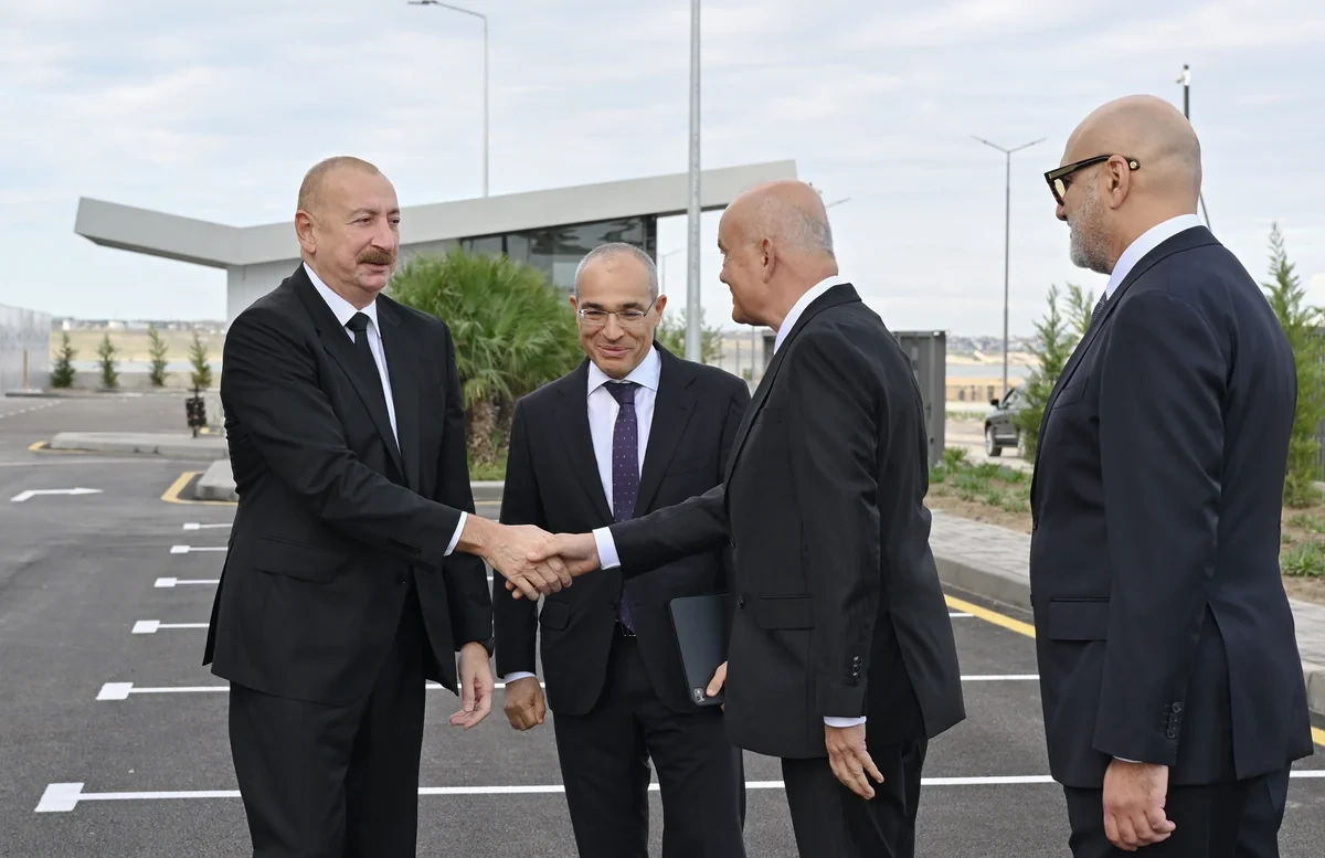 İlham Əliyev Pirallahı Sənaye Parkında dərman istehsalı müəssisəsinin açılışında iştirak etdi - FOTO