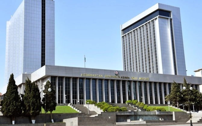 Komitə sədri məcburi köçkünlərlə bağlı qanun layihəsinin detallarını açıqladı