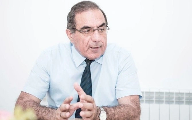"Bu ilin sonlarına qədər Rusiyanın kapitulyasiyaya gedəcəyi kifayət qədər real görünür...”