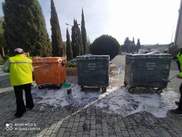 Bakının 556 küçəsi yuyuldu - FOTO