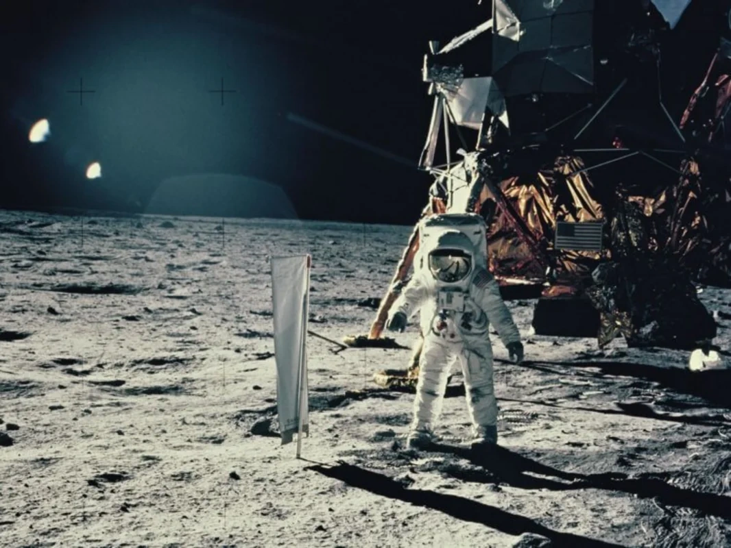 NASA Aya astronavt göndərilməsini bir il təxirə saldı