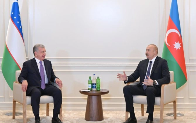 İlham Əliyev Özbəkistan Prezidenti ilə görüşüb - FOTO - YENİLƏNİB