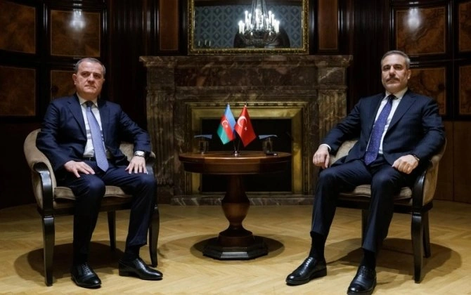Türkiyə və Azərbaycan XİN başçıları regional məsələləri müzakirə etdi
