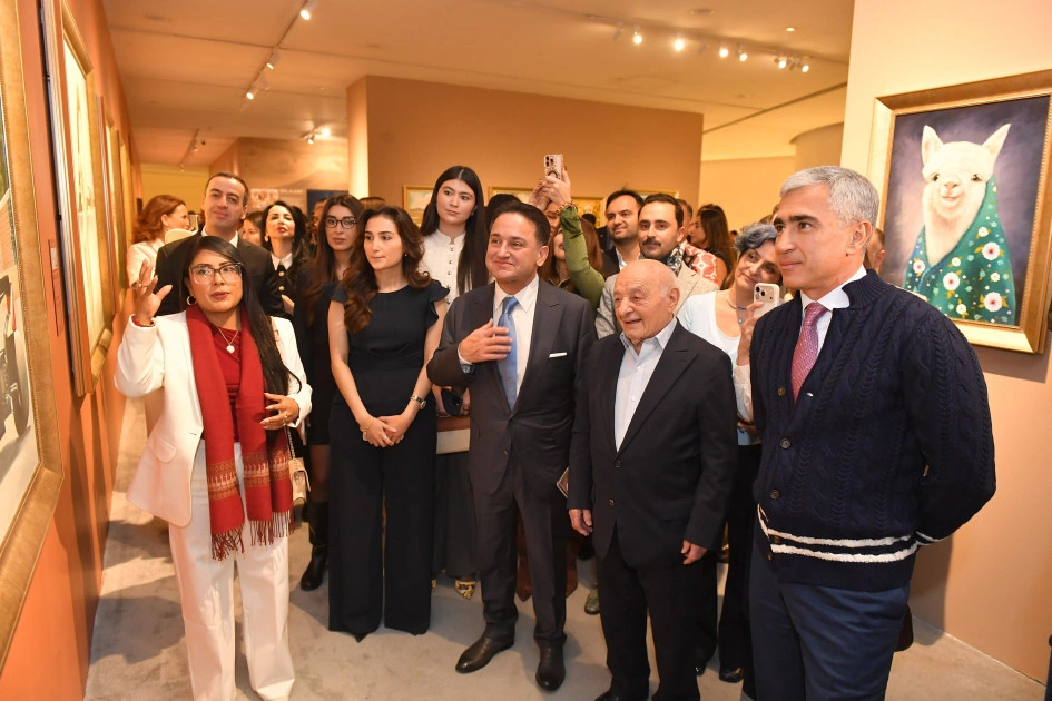 Heydər Əliyev Mərkəzində “And və Qafqaz dağları arasında təxəyyül dünyası” sərgisinin açılışı olub - FOTO