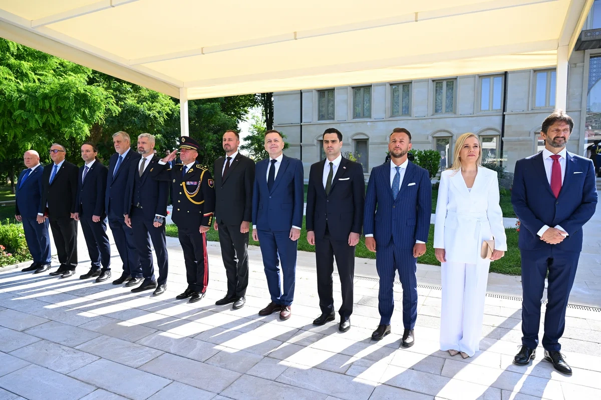İlham Əliyev Şuşada Peter Pelleqrinini qarşıladı - FOTO