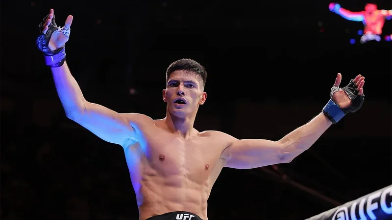Türkiyəni təmsil edən UFC döyüşçüsü qarşılaşmaya bir gün qalmış xəstəxanalıq oldu