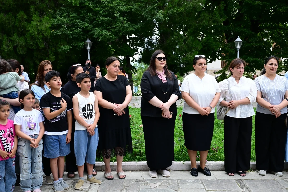 Şuşada "Kitab dayanacağı" istifadəyə verilib - FOTO