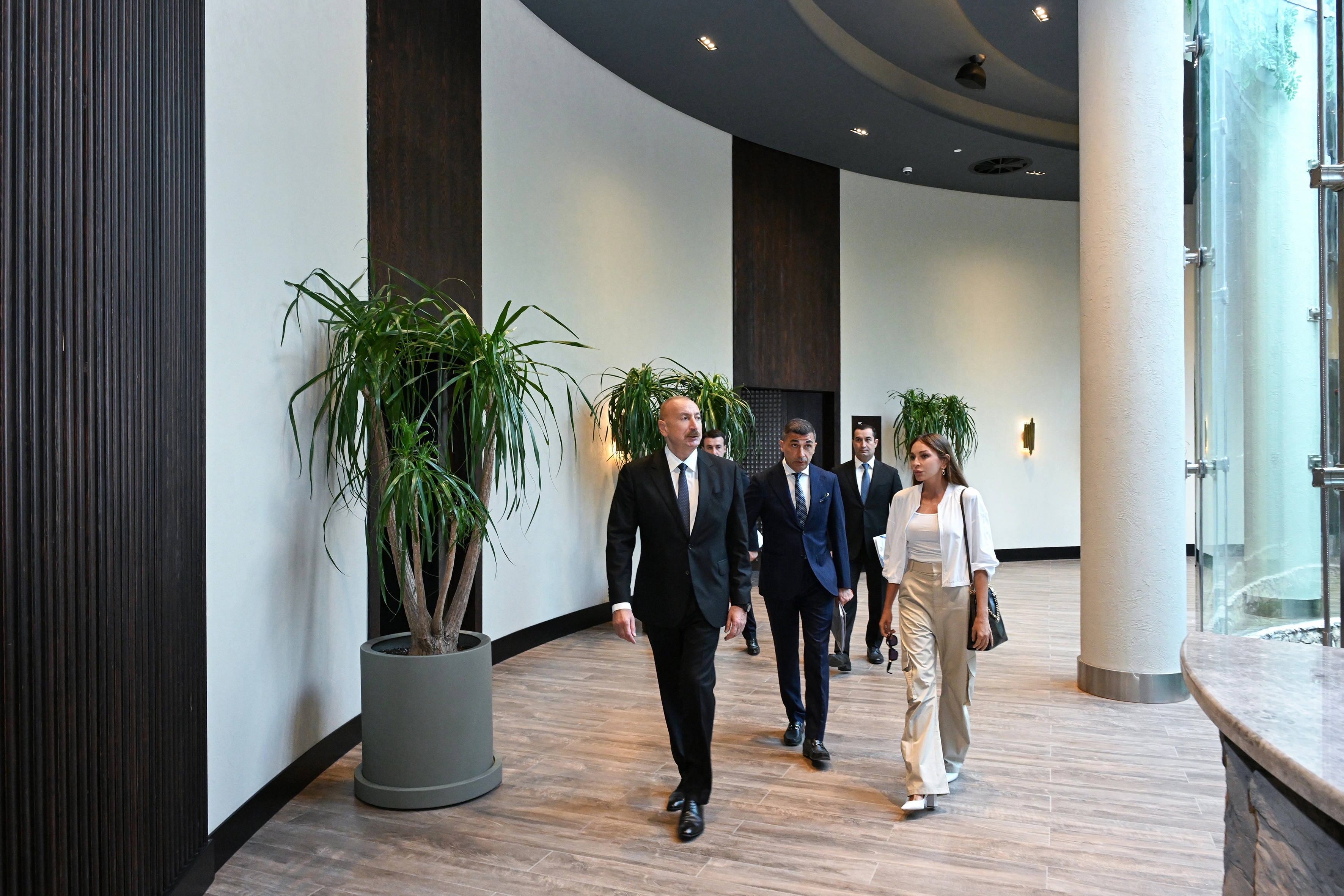 Prezident və xanımı “Meysari Grand Hotel & SPA” kompleksinin açılışında - FOTOLAR - YENİLƏNİB