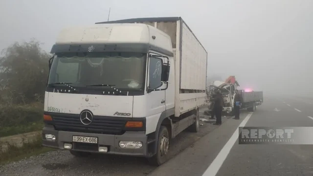 Kürdəmirdə dəhşətli qəza: Ölən və yaralanan var - FOTO/VİDEO