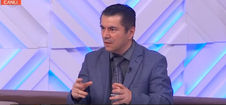 Azərbaycanda boşanmalar artır, doğuşlar azalır - Niyə çoxuşaqlılıqdan uzaqlaşırıq?