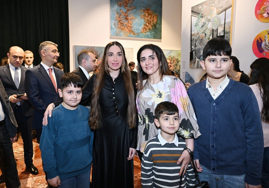 Leyla və Arzu Əliyevalar Tiranada MAMA "Ana təbiət" beynəlxalq incəsənət sərgisinin açılışında - FOTOLAR
