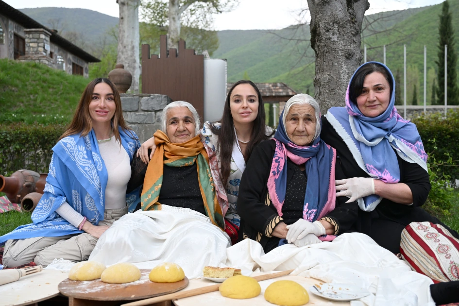 Leyla və Arzu Əliyevalar Şəkidə tarixi-memarlıq abidələrinin bərpadan sonra açılışında - FOTOLAR