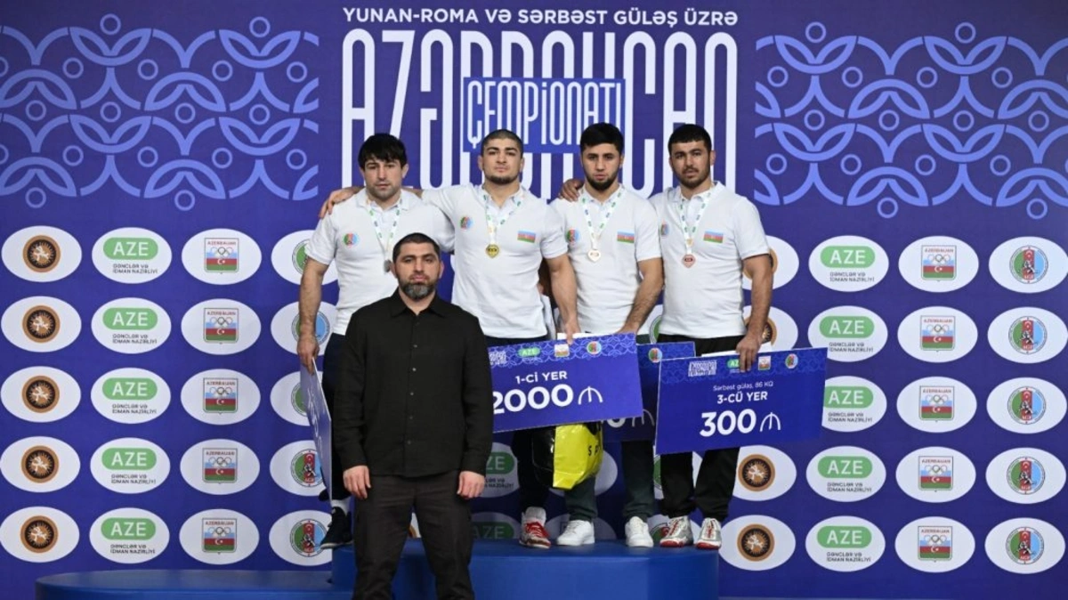 Sərbəst güləşdə 5 çəkidə ölkə çempionları müəyyənləşib - FOTO