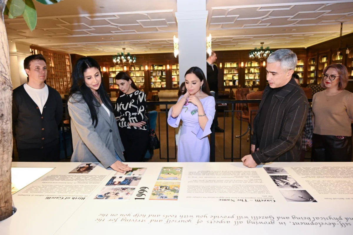 Leyla Əliyeva "Mənzərəyə açılan ev" mövzusunda qrup sərgisində iştirak edib - FOTO